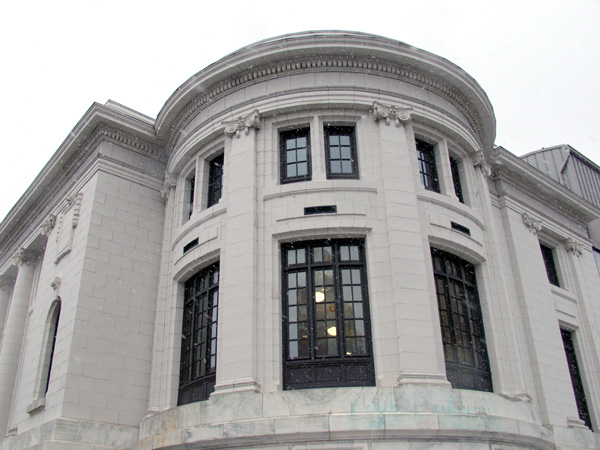 CLC Exterior