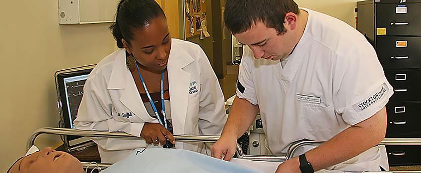 Simulated clinical experiences by utilizing the latest technology  Simulated clinical experiences by utilizing the latest technology