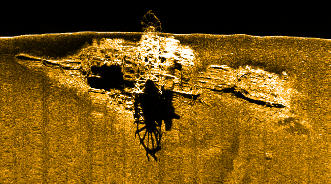 Side scan image of the Admiral DuPont (1865), showing an intact set of side paddlewheels. Side scan image of the Admiral DuPont (1865), showing an intact set of side paddlewheels.