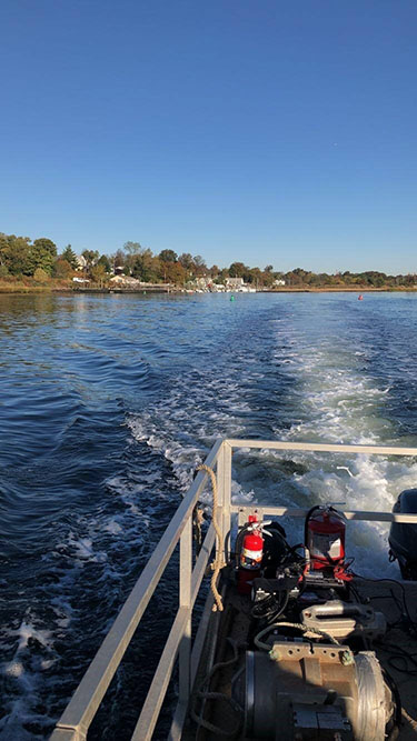 Boat used sediment drilling. Boat used sediment drilling.