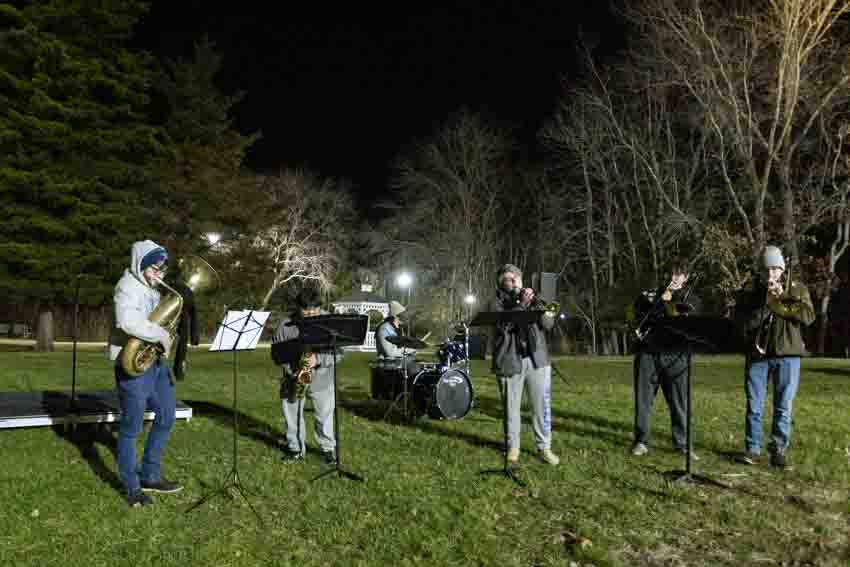 Winter Tree-dition 2021 Photo 5 Winter Tree-dition 2021 Photo 5