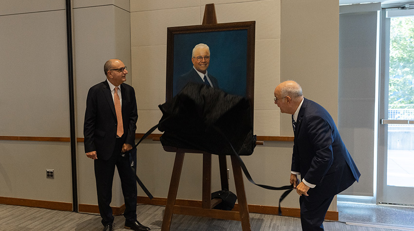 Kesselman unveiling his portrait Kesselman unveiling his portrait