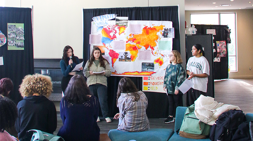 Students during their presentation in the Coffeehouse Students during their presentation in the Coffeehouse