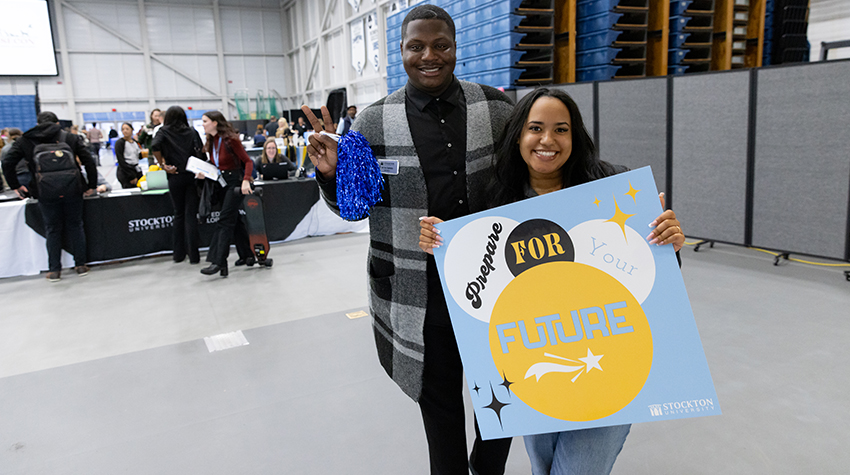 Students Ter'ron Oglesby and Ivanna Taveras welcomed students and employers to the Sports Center Students Ter'ron Oglesby and Ivanna Taveras welcomed students and employers to the Sports Center