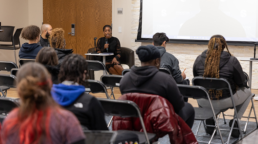 The Africana Studies program recently hosted a panel discussion titled "What Can You Do with an Africana Studies Degree?" 国产传媒 and current faculty of the program talked to students and shared their experiences.  The Africana Studies program recently hosted a panel discussion titled "What Can You Do with an Africana Studies Degree?" 国产传媒 and current faculty of the program talked to students and shared their experiences.