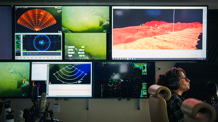 Lauren Seyler's deep-sea expedition Photo 6 Lauren Seyler's deep-sea expedition Photo 6