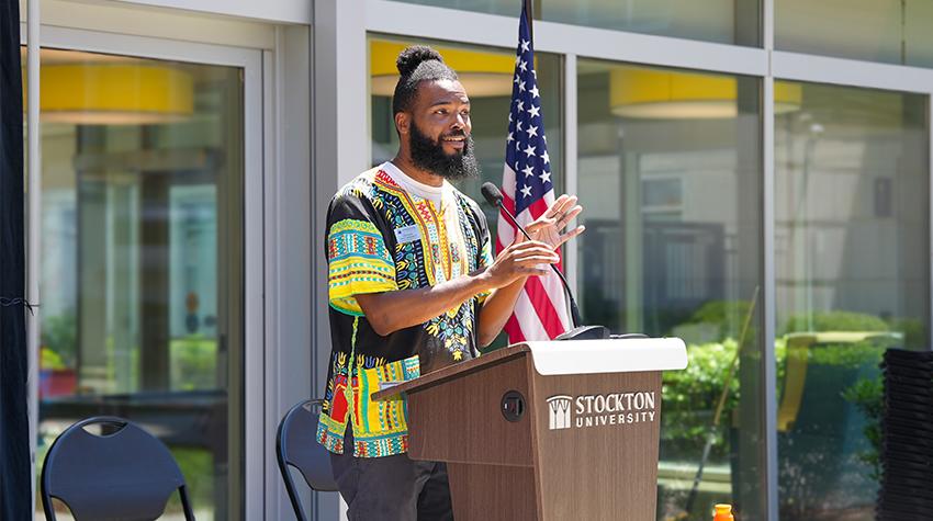 Ellis Bonds performed an original spoken word piece titled "I Am." Ellis Bonds performed an original spoken word piece titled "I Am."
