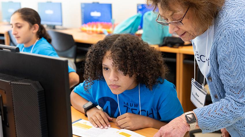 Tech Trek participant using STEM Lingo in the computer lab Tech Trek participant using STEM Lingo in the computer lab