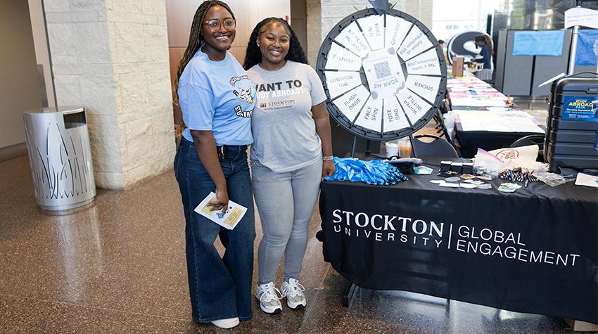 Study Abroad Fair volunteers Study Abroad Fair volunteers