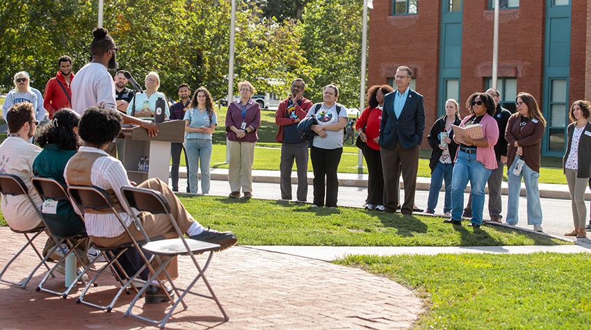 Ellis Bonds '15 Ellis Bonds '15