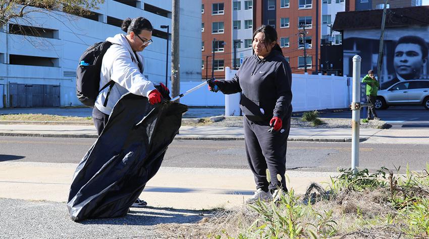 Students picking up litter in Atlantic City Students picking up litter in Atlantic City
