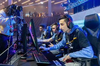 Students participate in a live esports competition with full production support, preparing for careers in event management and broadcasting.