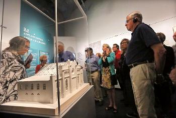 Experience learning beyond the classroom with visits to museums and cultural institutions