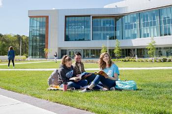 Economics students study how communities, industries and governments respond to change, preparing them to think critically about local and global challenges.