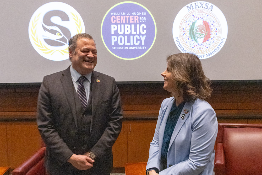 Consul of Mexico Carlos G. Obrador Visits Campus  Photo 4