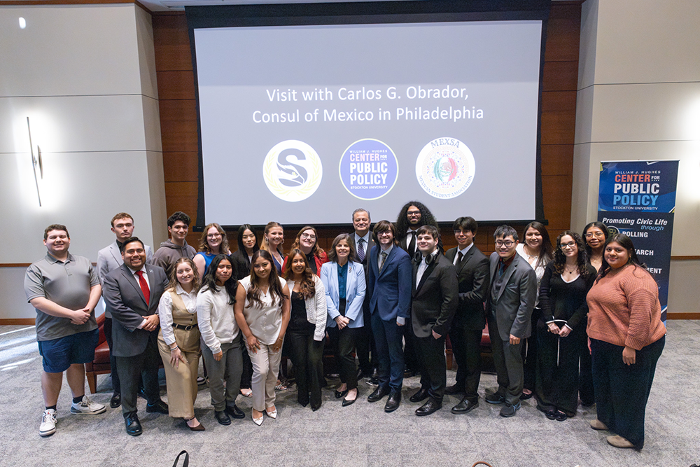 Consul of Mexico Carlos G. Obrador Visits Campus  Photo 1