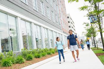 Stockton’s Atlantic City campus connects graduate learning with a dynamic regional community and real-world public health challenges.