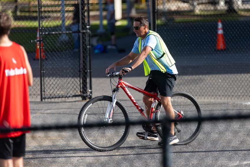 biker leading the race