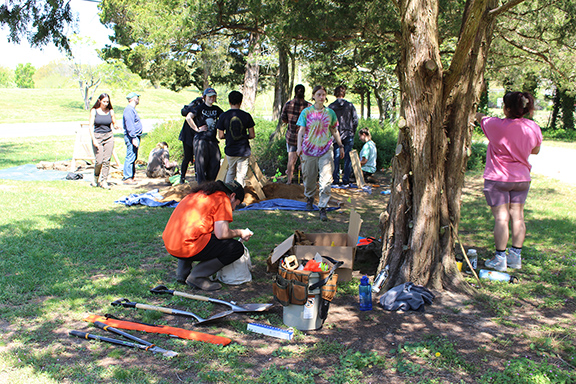 archaeology class