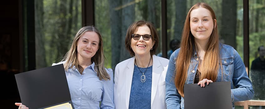Grace Hatzel, Linda Wharton and Alicja Schleyer