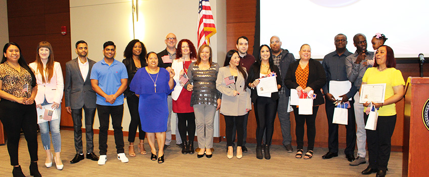 Nineteen Take Oath to Become American Citizens - News | Stockton University