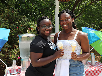 Students holding ice cream