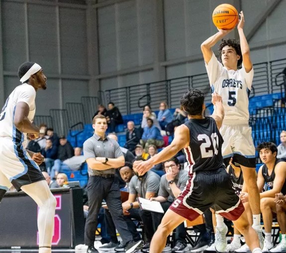 men playing basketball