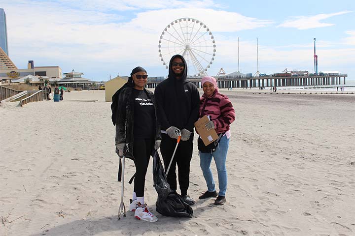 Volunteers cleaning up the beach in Atlantic City
